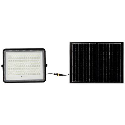Eine LED-Flutlichtleuchte neben einem Solarpanel, verbunden durch ein Kabel.