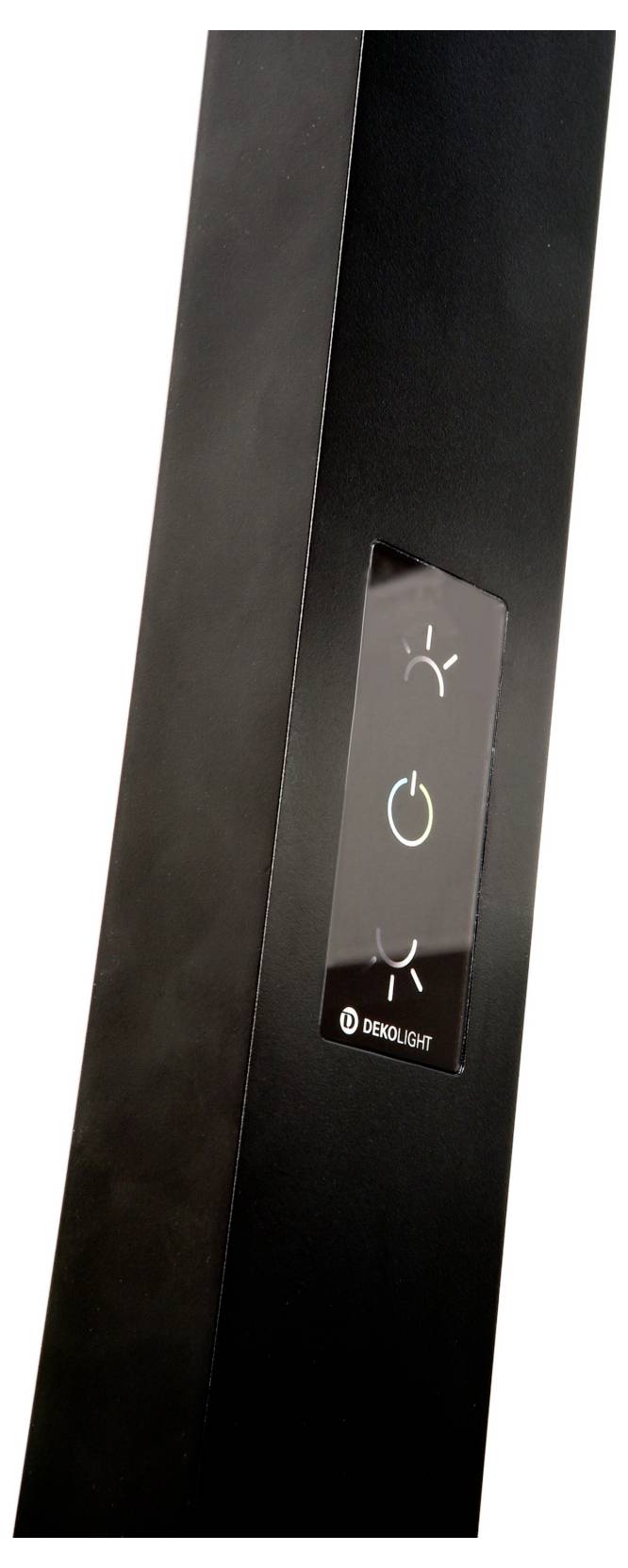 Nahaufnahme eines schwarzen Gerätebedienfelds mit drei beleuchteten Touch-Symbolen: Licht/Helligkeit, Ein/Aus und ein weiteres Lichtsymbol mit der Bezeichnung „DELLIGHT“.