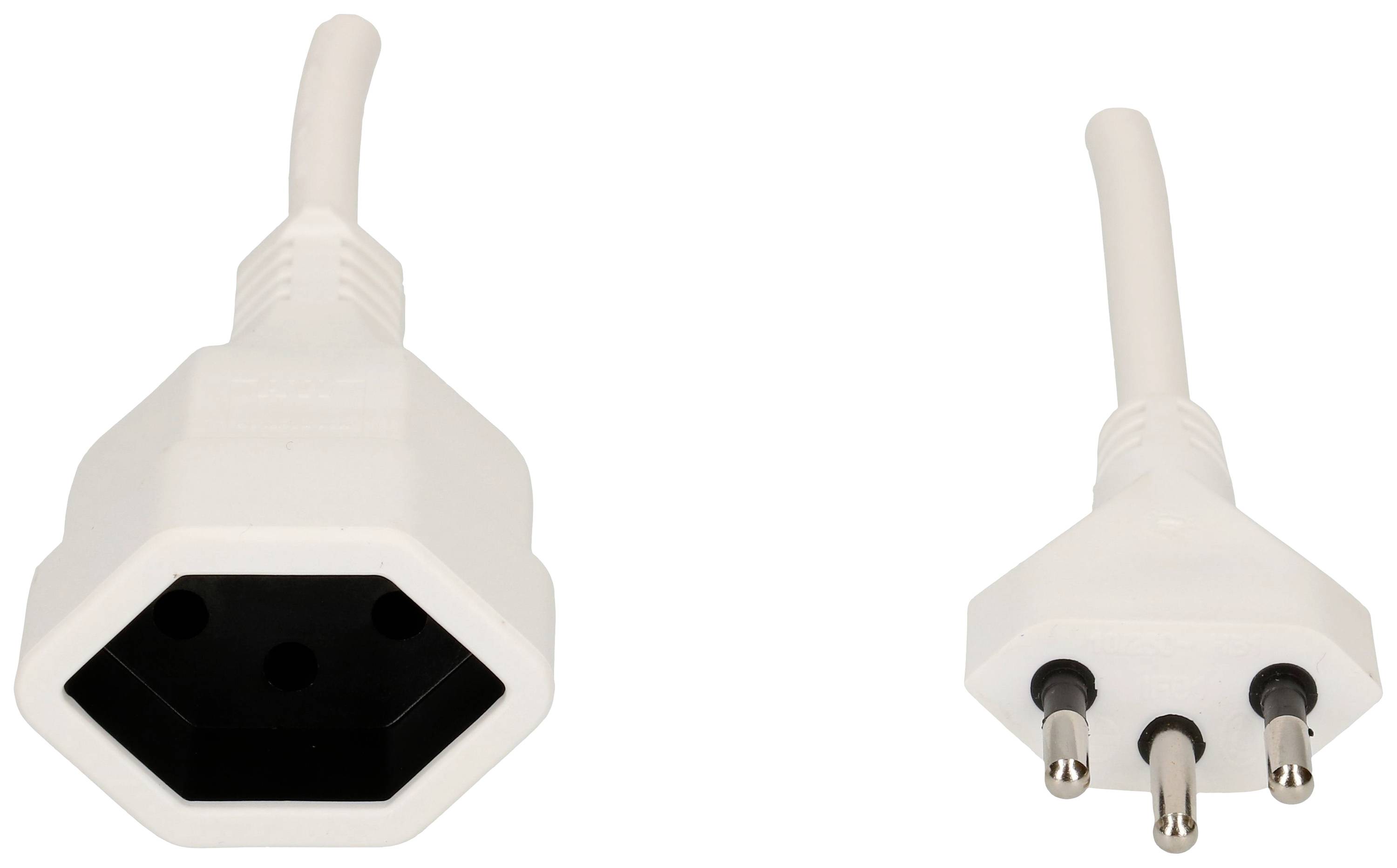 Weiße Stromadapter: links eine Steckdosenbuchse, rechts ein dreipoliger Stecker.
