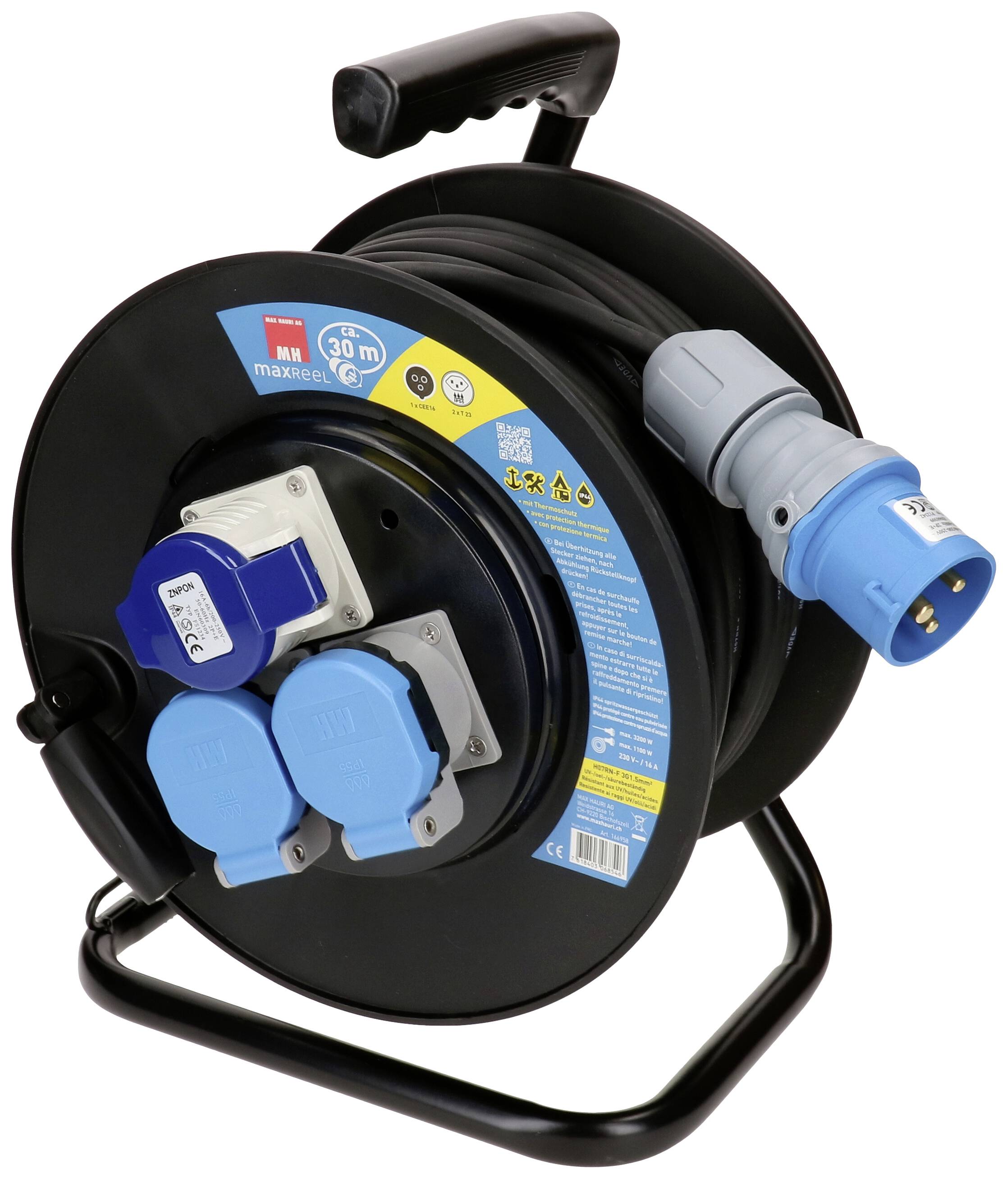 Schwarze Kabeltrommel mit mehreren blauen Steckdosen und einem blauen Stecker, geeignet für den Einsatz im Freien, 30 m Länge.
