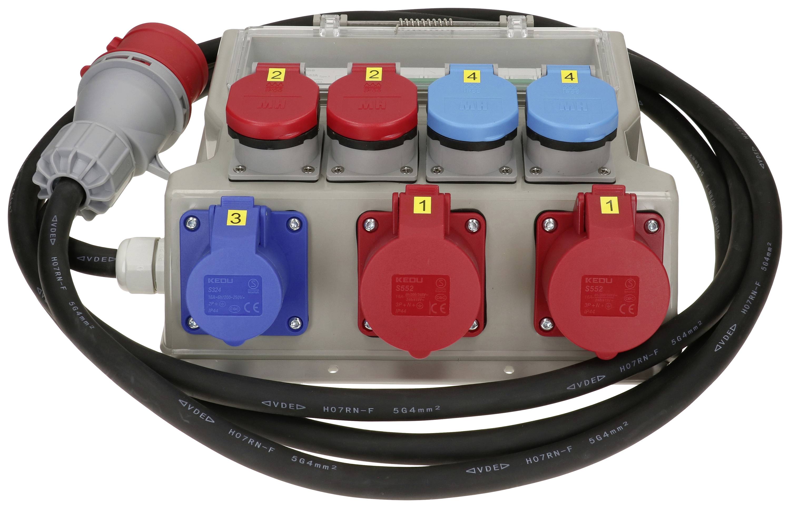 Eine elektrische Verteilerbox mit mehreren blauen und roten Steckdosen und einem angeschlossenen schwarzen Kabel.