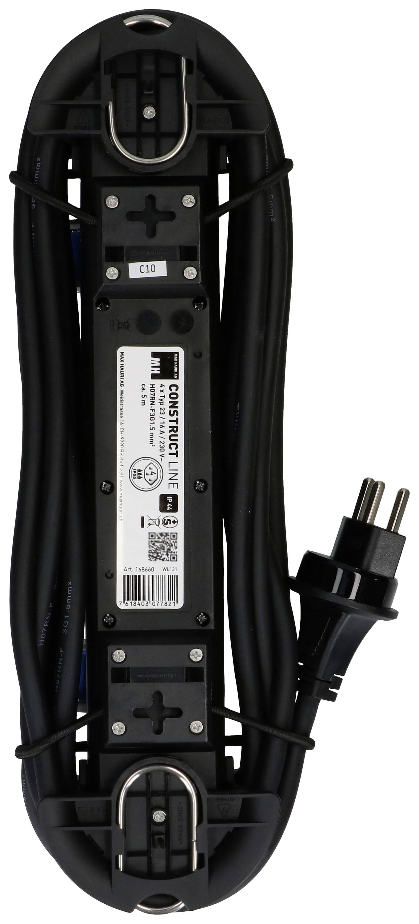 Ein schwarzes Verlängerungskabel mit einem europäischen Stecker, ordentlich aufgewickelt, geeignet für den Außenbereich.