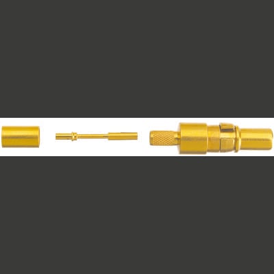 Zerlegter goldener Koaxialstecker bestehend aus Hülse, Stift und Steckergehäuse. Geeignet für Verbindung von Koaxialkabeln.