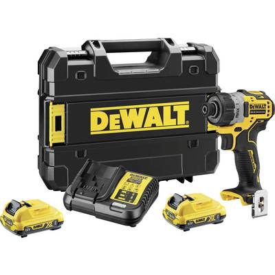 Akkuschrauber-Set der Marke DeWalt mit Ladegerät und zwei Akkus. Enthalten ist eine schwarze Transportbox mit gelbem Logo.