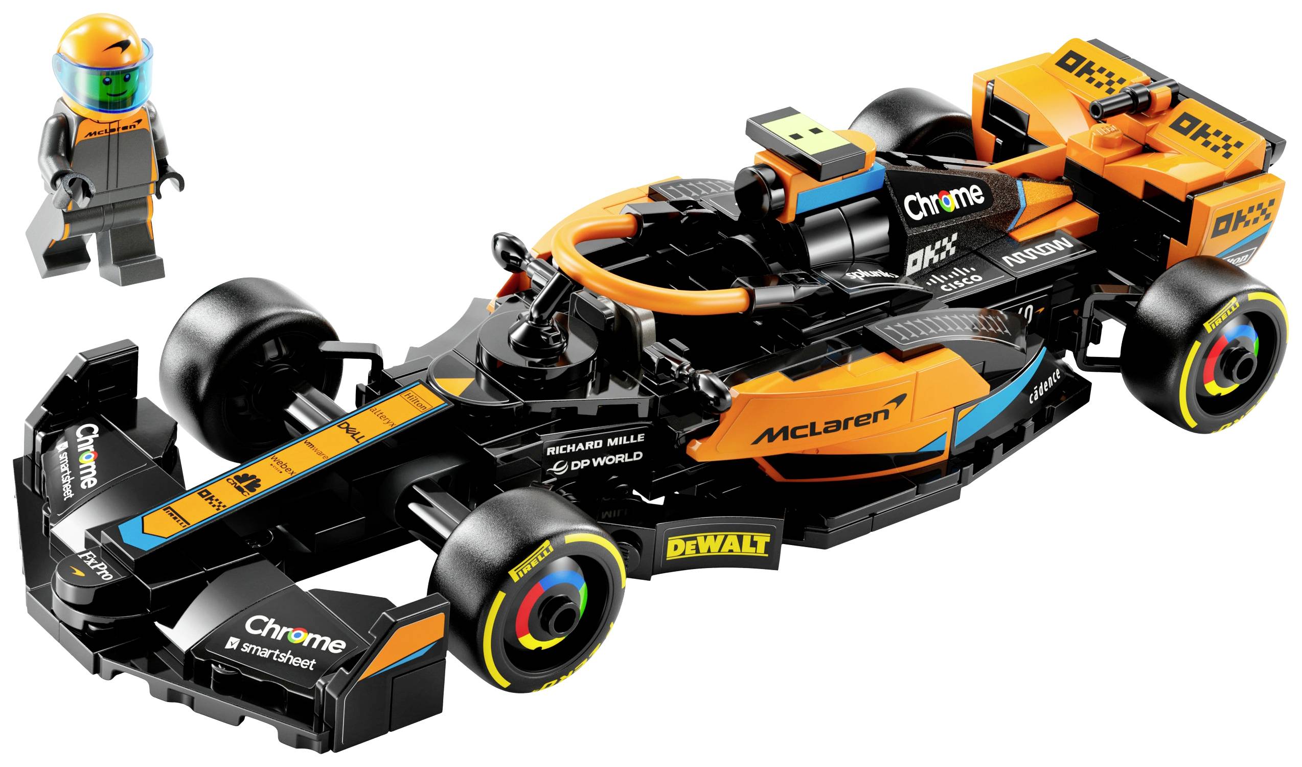 Ein detailreiches Lego-Modell eines Formel-1-Autos in orange und schwarz mit einer passenden Figur in Rennanzug und Helm.