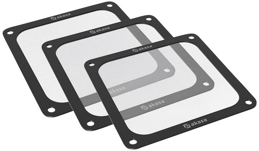 Drei quadratische Staubfilter von 'akasa' aus Metallgewebe. Sie sind schwarz umrandet und haben Schraubenlöcher an den Ecken.