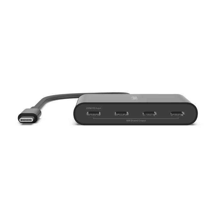 Ein schwarzer USB-C-Hub mit vier HDMI-Anschlüssen. Links ist das USB-C-Kabel zu sehen, das in den Hub integriert ist.
