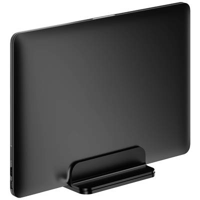 Ein Laptop steht aufrecht auf einem schlanken, schwarzen Ständer, der die Fläche des Desktops frei hält und Platz spart.