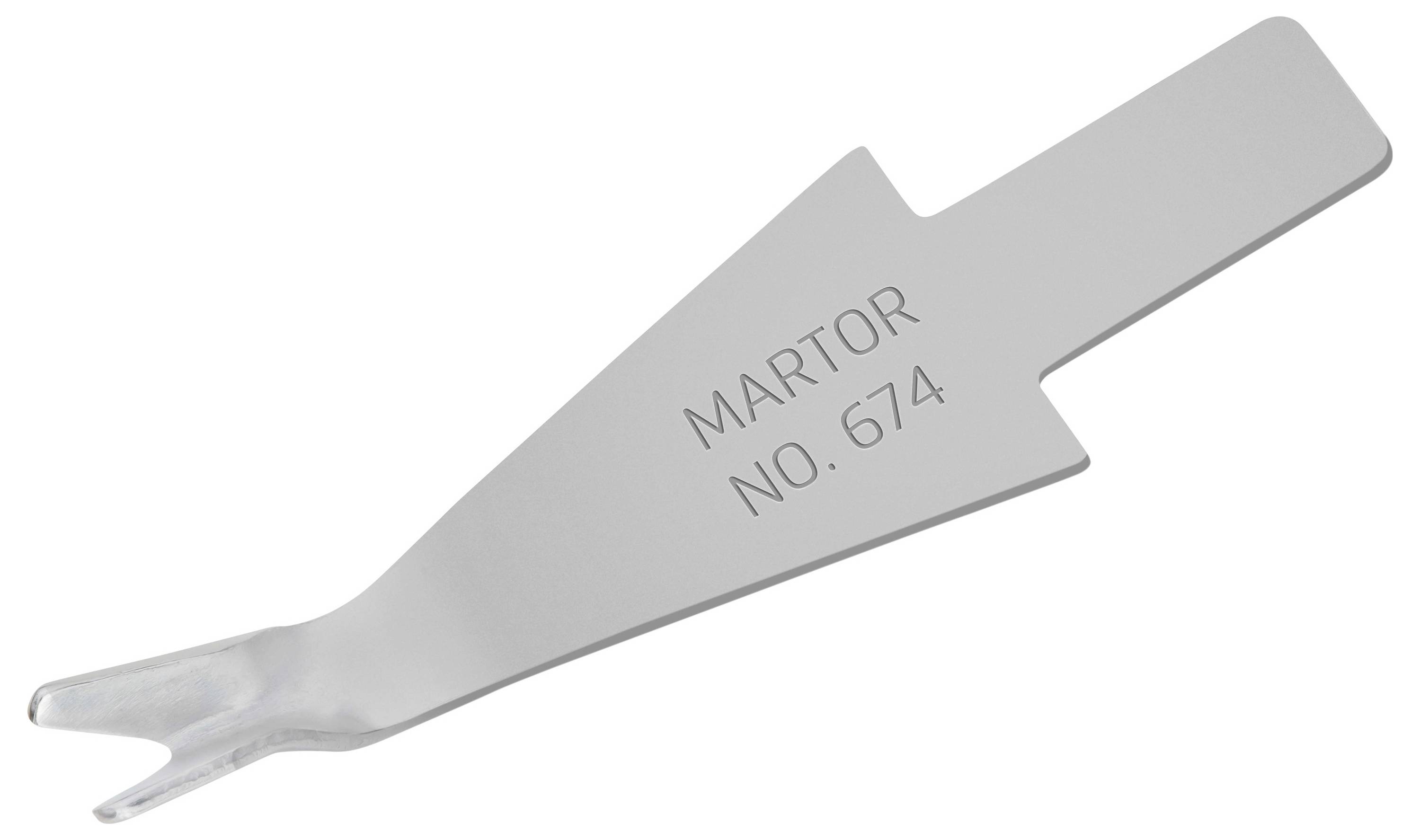 Ein silbernes Ersatzklingenwerkzeug mit der Aufschrift 'MARTOR NO. 674', das für das Einsetzen oder Wechseln von Klingen verwendet wird.