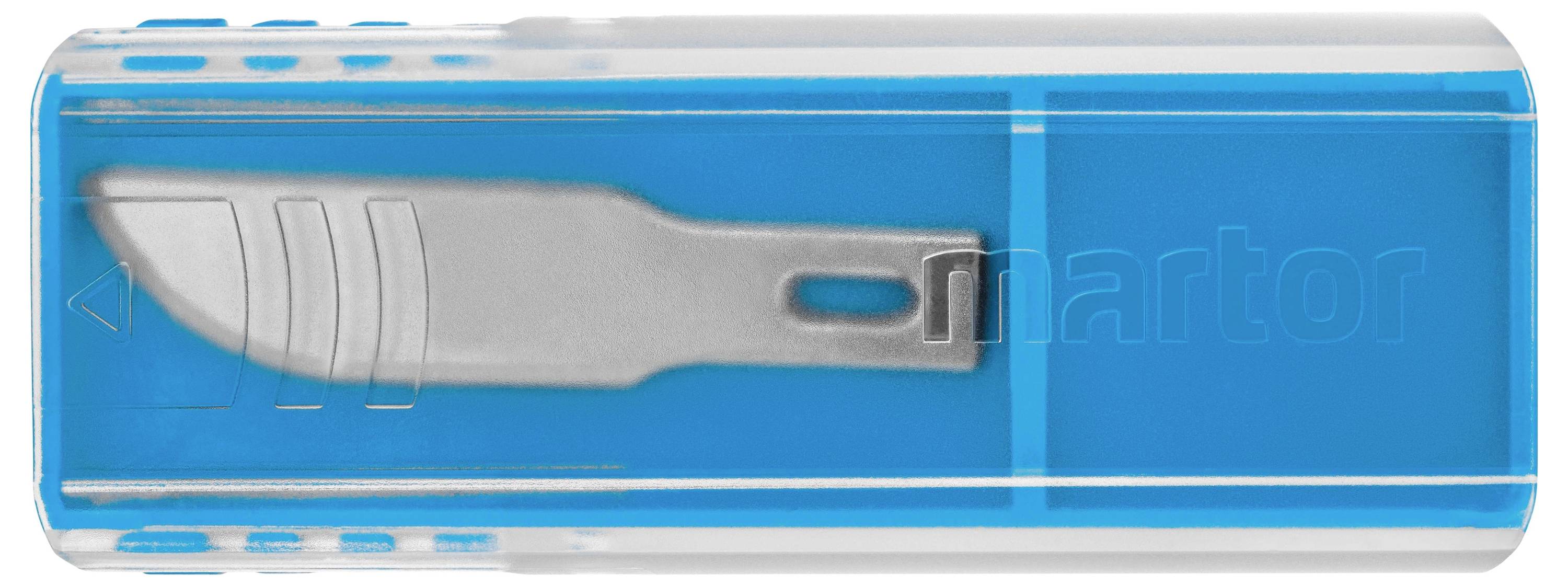 Ein silbernes Ersatzklingenstück in einer rechteckigen blauen Kunststoffverpackung.