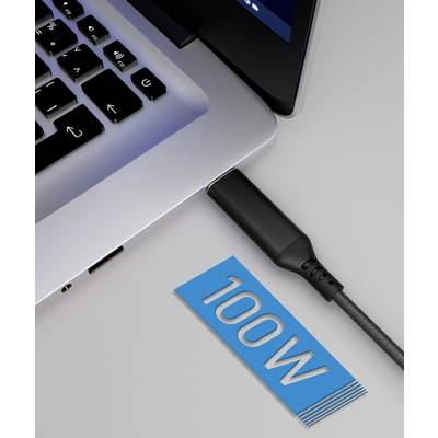 Ein Laptop wird mit einem Kabel aufgeladen. Neben dem Kabel steht die Aufschrift '100W', die auf die Leistung des Ladegeräts hinweist.