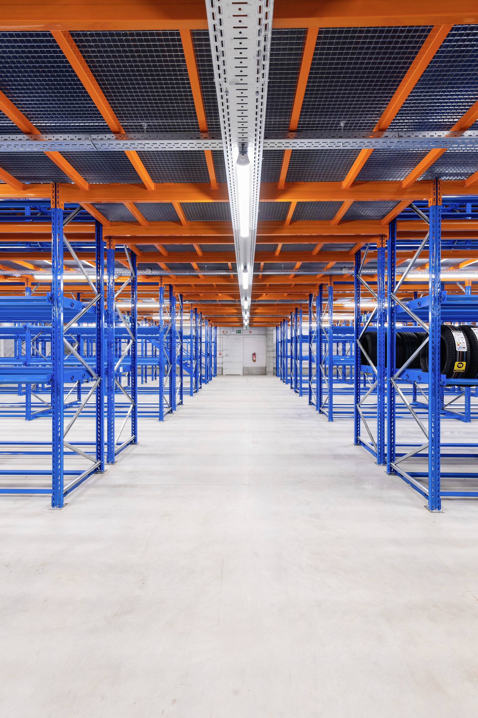 LEDVANCE 4058075210103 LED-Feuchtraumleuchte LED LED fest eingebaut 55 W Kaltweiß Grau-3