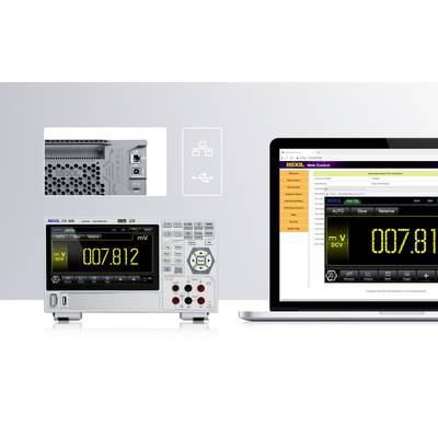 Ein digitales Multimeter zeigt einen Messwert von 007.812 Millivolt an. Rechts daneben zeigt ein Laptop dieselbe Messung auf dem Bildschirm.
