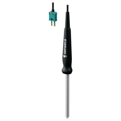 Temperaturmessfühler mit schwarzem Griff und metallenem Sensortip, ausgestattet mit einem grünen Stecker mit zwei Kontakten oben links.