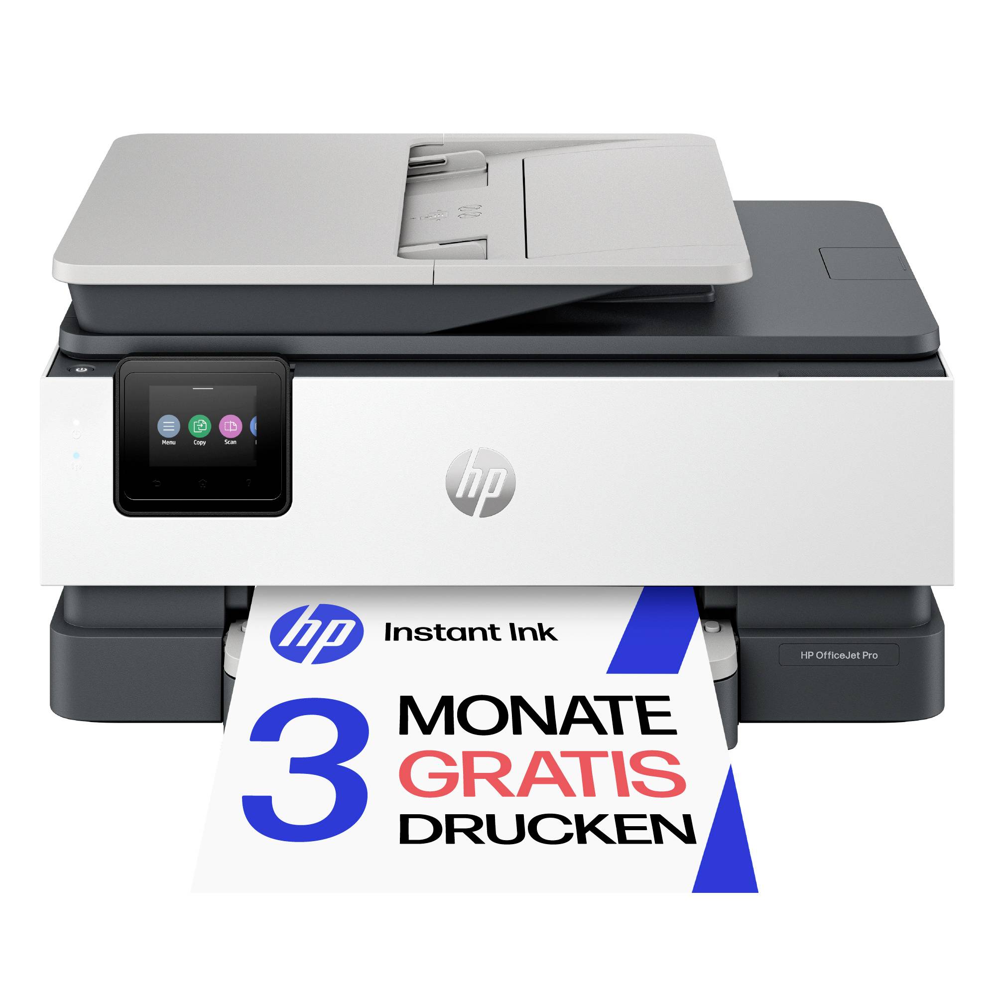 HP-Drucker mit Touchscreen druckt ein Werbeplakat, das '3 MONATE GRATIS DRUCKEN' und 'HP Instant Ink' anzeigt.