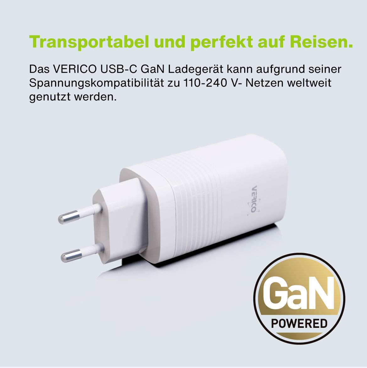 'Transportabel und perfekt auf Reisen.' Abgebildet ist ein weißes VERICO USB-C GaN Ladegerät mit universeller Spannungskompatibilität.
