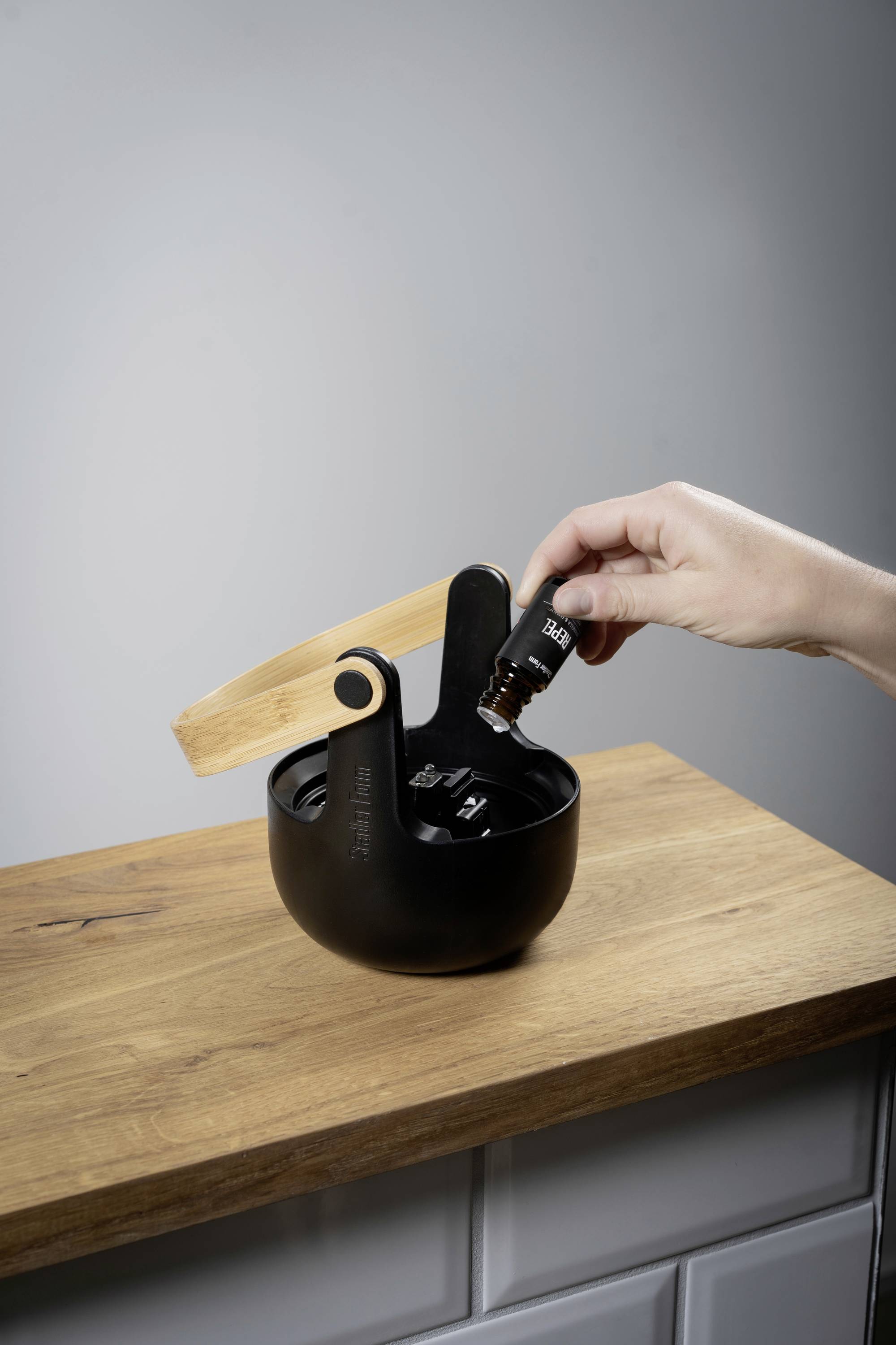 Stadler Form Repel Duftöl Schwarz-2