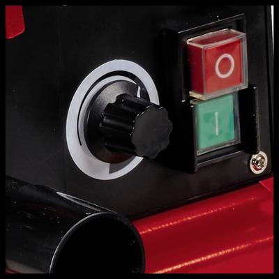 Nahaufnahme eines Geräteschalters mit einem Drehknopf und zwei Tasten, rot und grün, gekennzeichnet mit 'O' und 'I' für Aus und Ein.