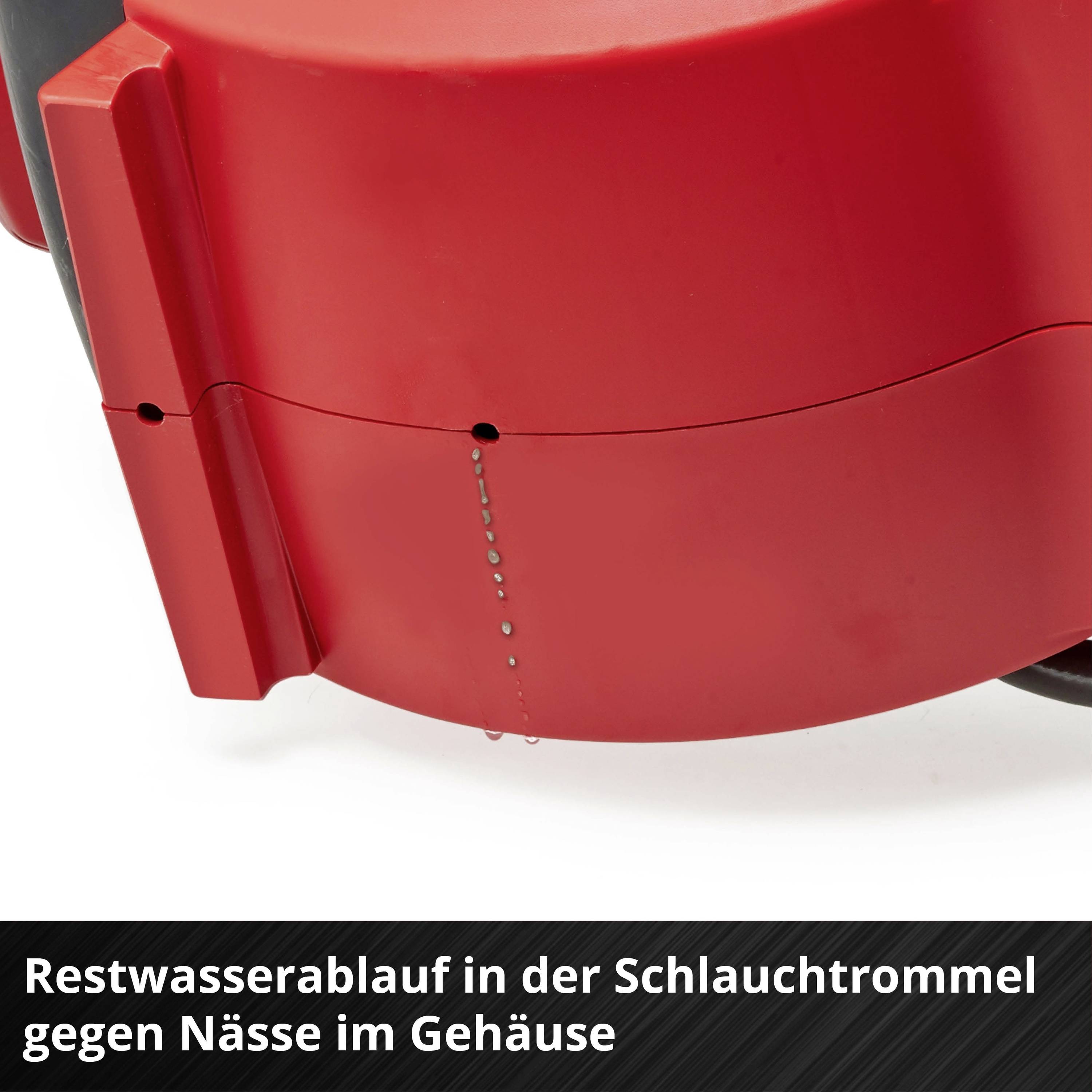 Rote Schlauchtrommel mit Restwasserablauf, um Feuchtigkeit im Gehäuse zu verhindern.