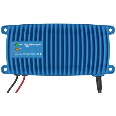 Blaues Ladegerät mit gerippter Oberfläche. Zwei LEDs anzeigen 'power' und 'status'. Markenname oben. Bezeichnet als 'blue smart charger 12 | 25'.
