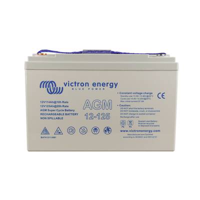 Batterie der Marke 'Victron Energy' mit Spezifikationen wie AGM Super Cycle, 12V 125Ah. Details zur konstanten Spannungsaufladung.