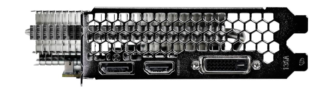 Rückseite einer Grafikkarte mit drei Anschlüssen: zwei HDMI, ein DVI. Lüftergitter im Wabendesign.