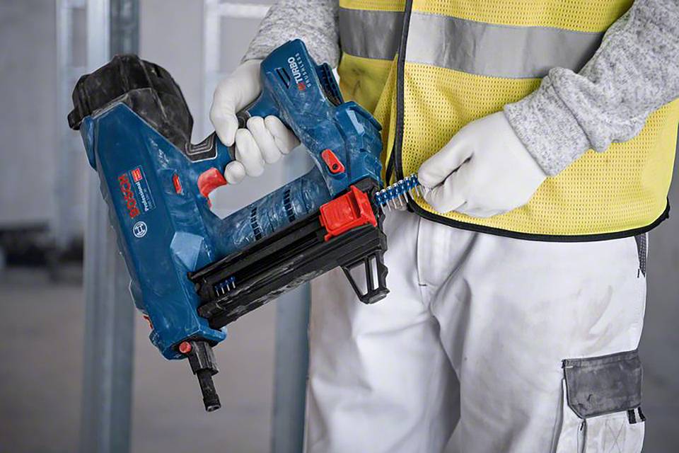 Bosch Professional GNB 18V-38 06019L7002 Akku-Nagler inkl. Koffer, inkl. Akku, inkl. Ladegerät-10