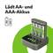 Ladegerät für AA- und AAA-Akkus, zeigt vier eingesetzte Akkus und LCD-Anzeige. Text: 'Lädt AA- und AAA-Akkus'.