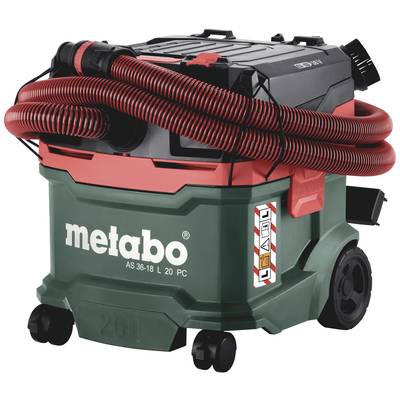 Ein grüner Industriesauger mit schwarzem Deckel, roten Schläuchen und Rädern; geeignet für Werkstattreinigung. Modell 'metabo AS 36-18 L'.