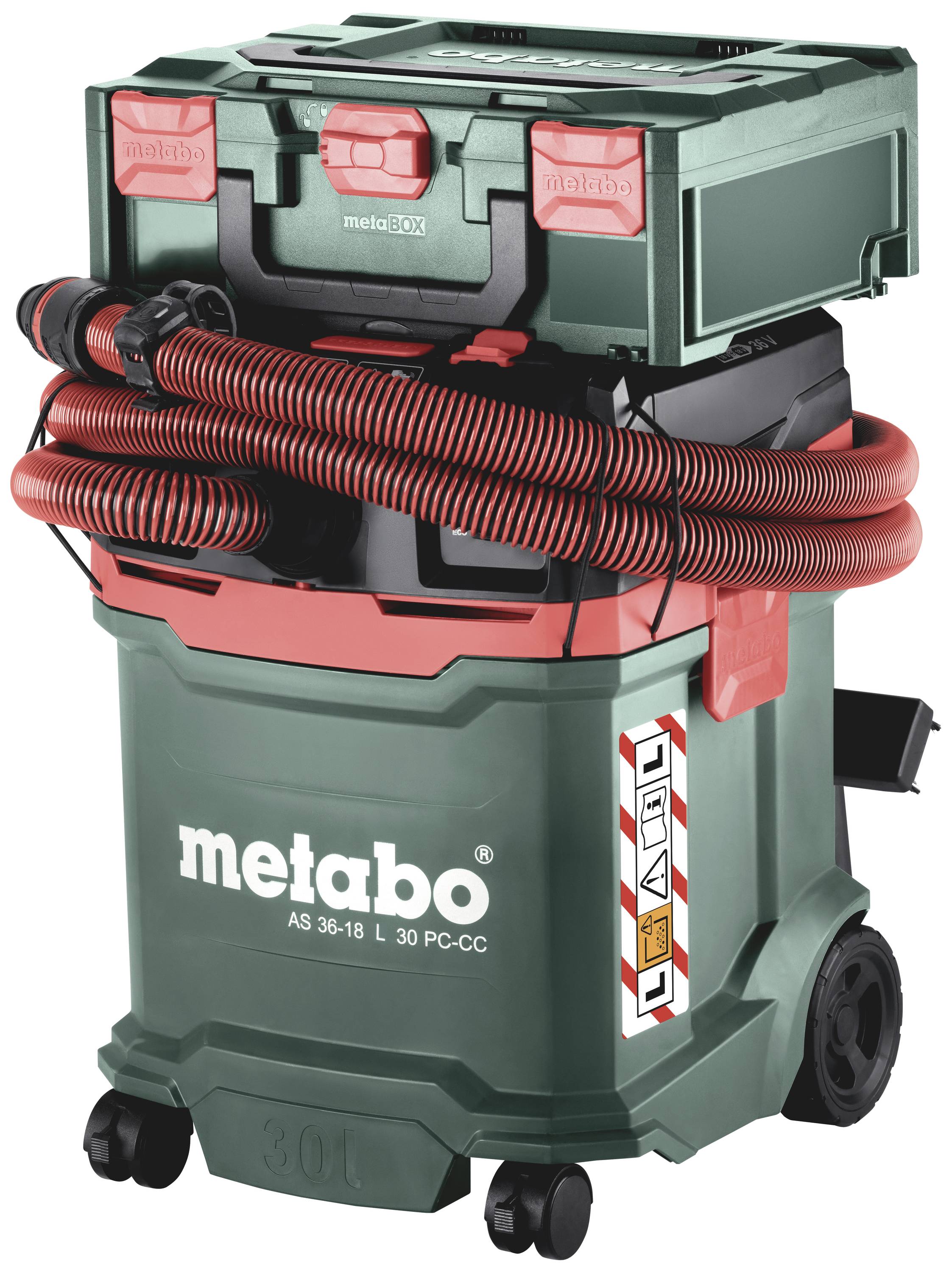 Ein grüner Industriesauger mit rotem Schlauch, Markenname 'metabo'. Modell: AS 36-18 L 30 PC-CC. Geeignet für industrielle Anwendungen.