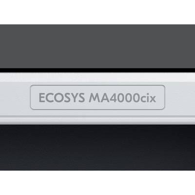 'ECOSYS MA4000cix' ist auf einem schmalen, silbernen Etikett auf einem Gerät zu sehen.