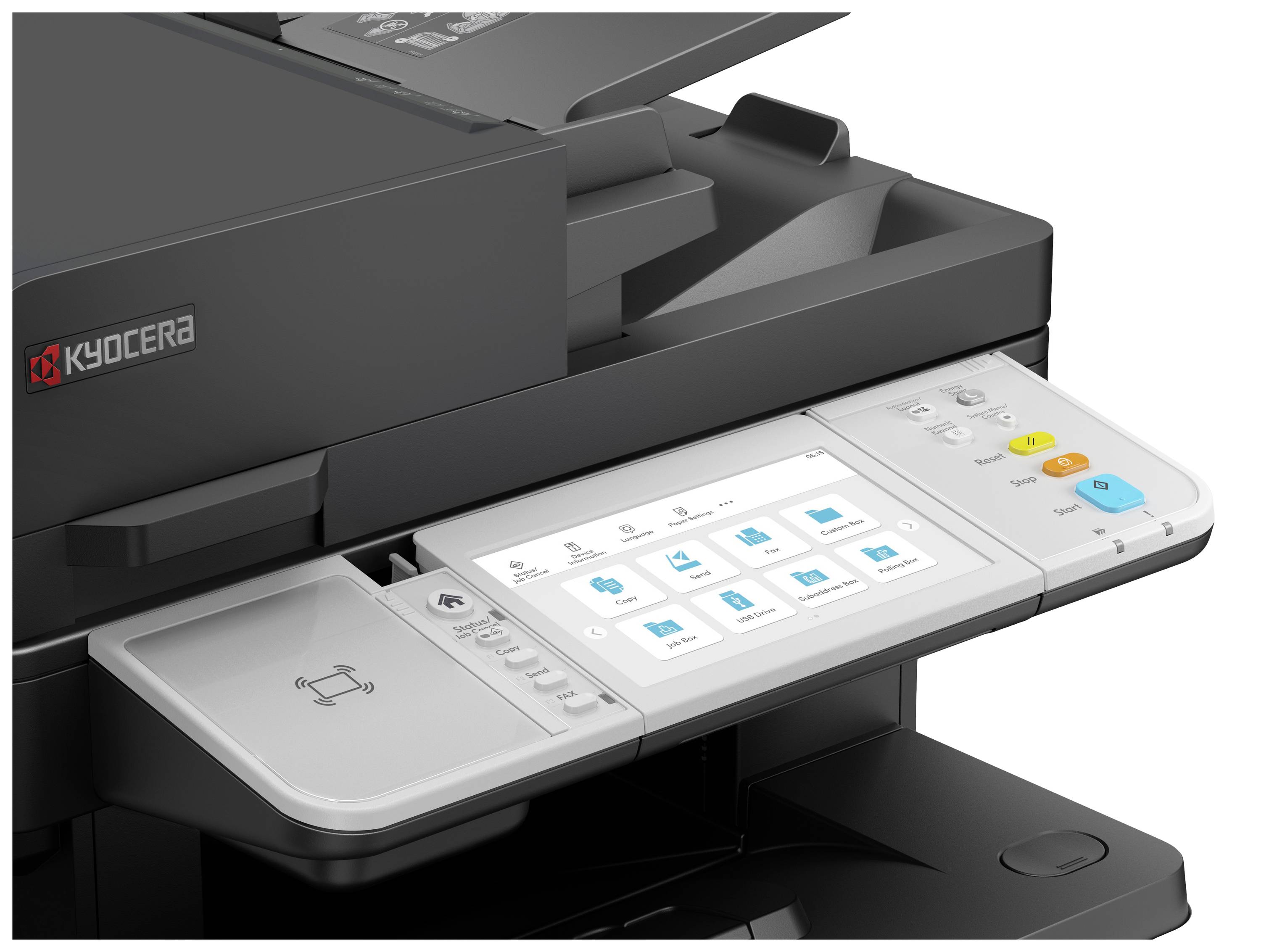 Ein schwarzer Multifunktionsdrucker von Kyocera mit Touchscreen-Bedienfeld zeigt verschiedene Bedienoptionen an.