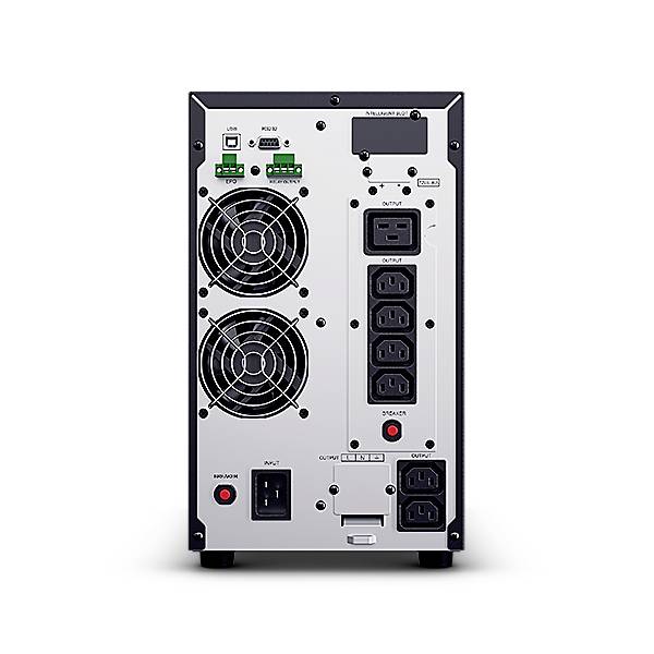 'Rückansicht einer USV mit Lüftern, Anschlussbuchsen und Schaltern zum Strommanagement in einem Serverraum.'