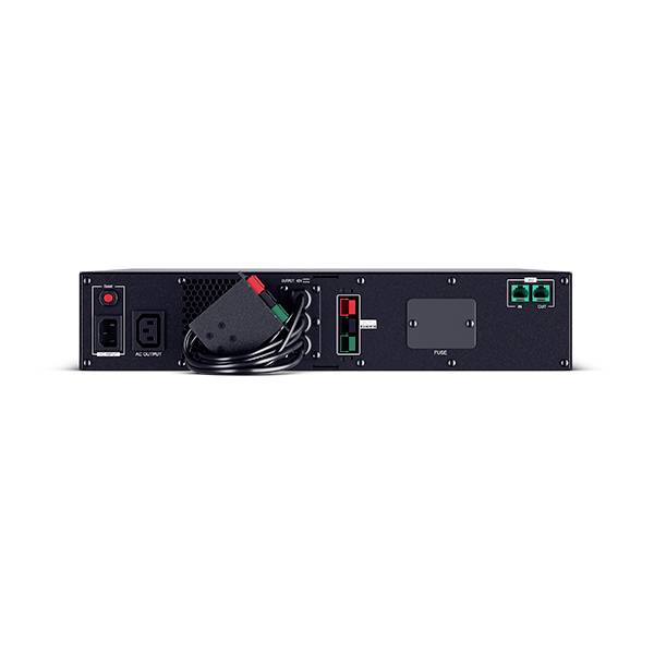 Die Rückseite eines elektronischen Geräts mit Stromanschlüssen, Netzschalter, zwei grünen Ethernet-Ports und einem Kabel mit Stecker.