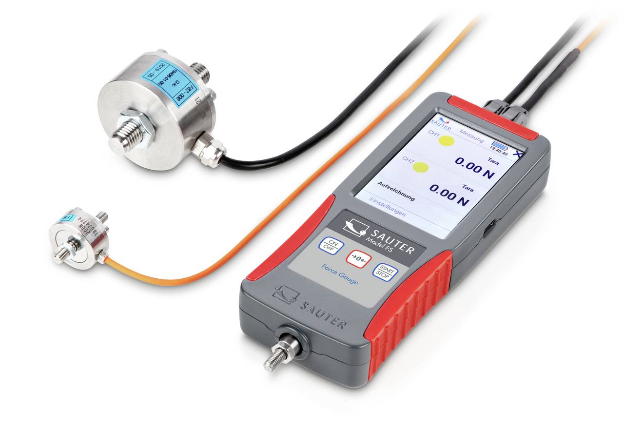 Tragbares Kraftmessgerät mit Display zeigt 0,00 N. Zwei Sensoren angeschlossen. Hauptgerätefunktionen sichtbar auf dem Bildschirm.