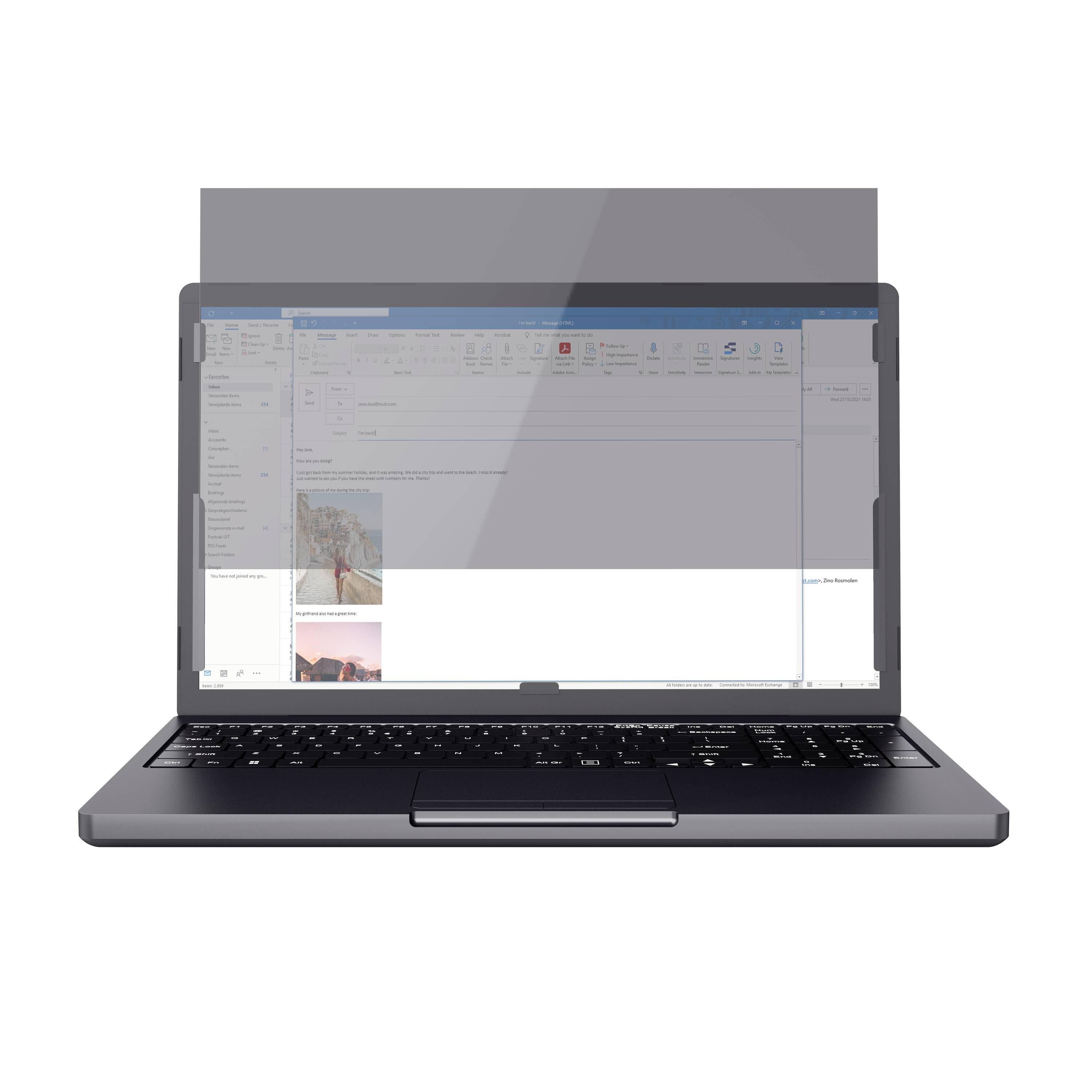 Ein Laptop mit geöffnetem E-Mail-Programm auf dem Bildschirm zeigt eine eingehende Nachricht. Der Laptop hat reflektierenden Displayschutz.