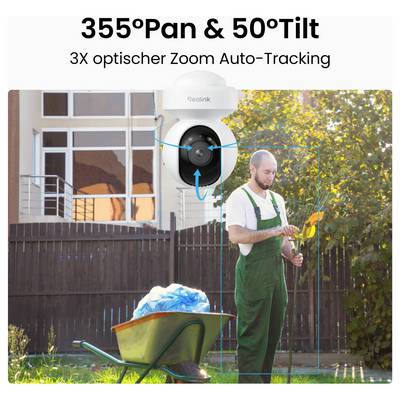 Ein Mann mit einer Schaufel steht neben einer Schubkarre in einem Garten. Eine Sicherheitskamera richtet ihren Fokus auf ihn, beschriftet mit '355°Pan & 50°Tilt 3X optischer Zoom Auto-Tracking.'