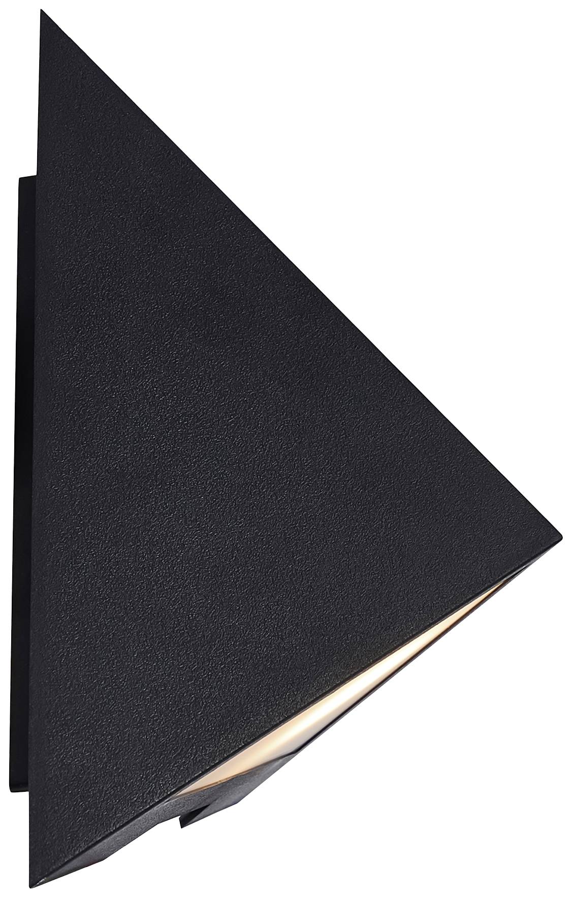 Schwarze, dreieckige Wandlampe mit leicht geneigtem Design, die nach unten gerichtetes Licht spendet. Ideal zur modernen Raumbeleuchtung.
