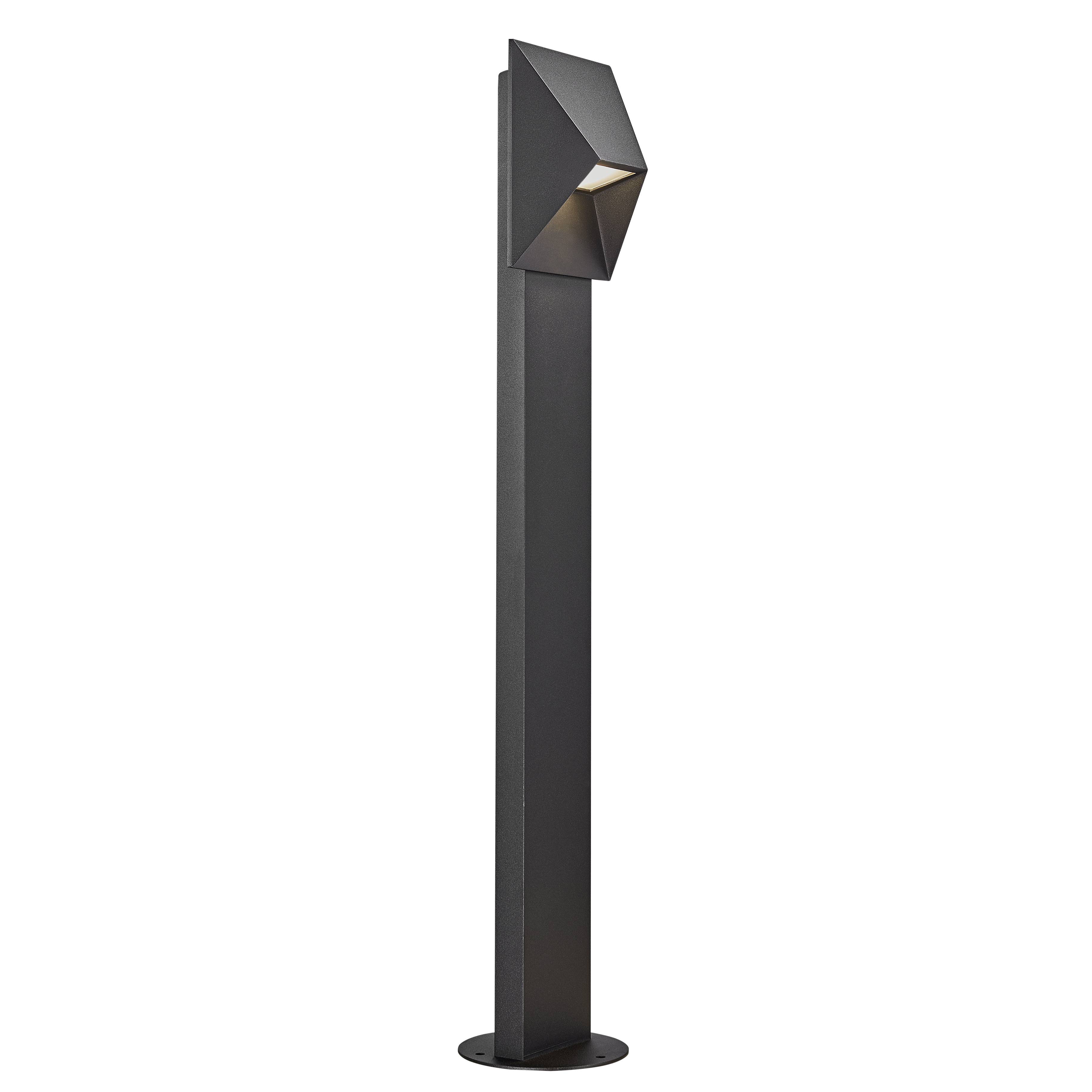 Eine moderne, quadratische Gartenleuchte aus Metall mit schrägem Kopf, die nach unten Licht abstrahlt. Ideal für Wegebeleuchtung.
