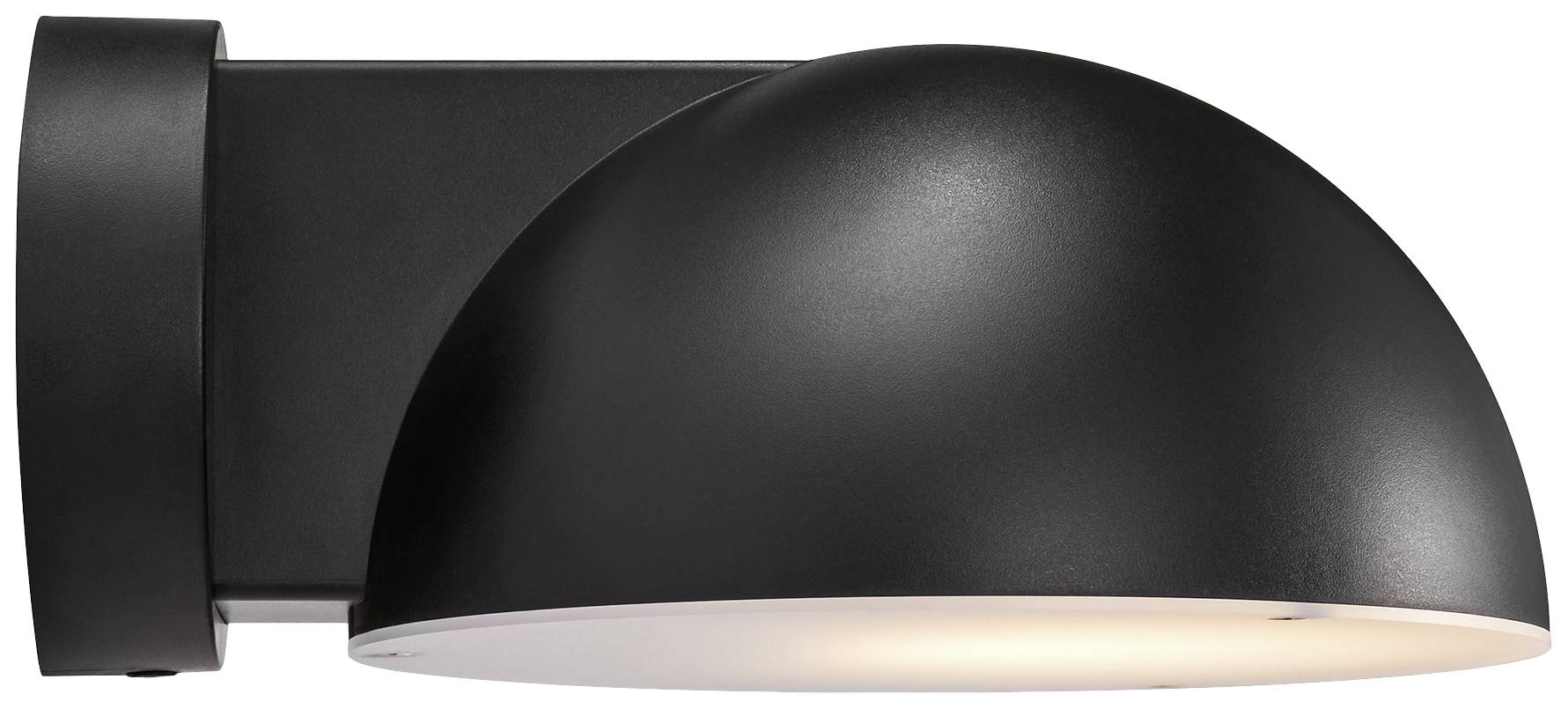Schwarze Wandleuchte mit halbrundem Lampenschirm, die nach unten gerichtetes Licht spendet. Ideal für moderne Innenräume.