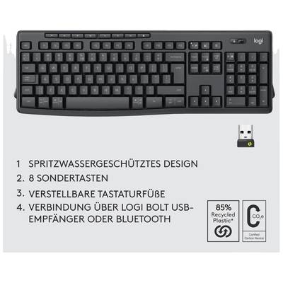 Schwarze Tastatur mit USB-Empfänger. Text: '1. Spritzwassergeschütztes Design 2. 8 Sondertasten 3. Verstellbare Tastaturfüße 4. Verbindung über Logi Bolt USB-Empfänger oder Bluetooth.' 85% recyceltes Plastik.