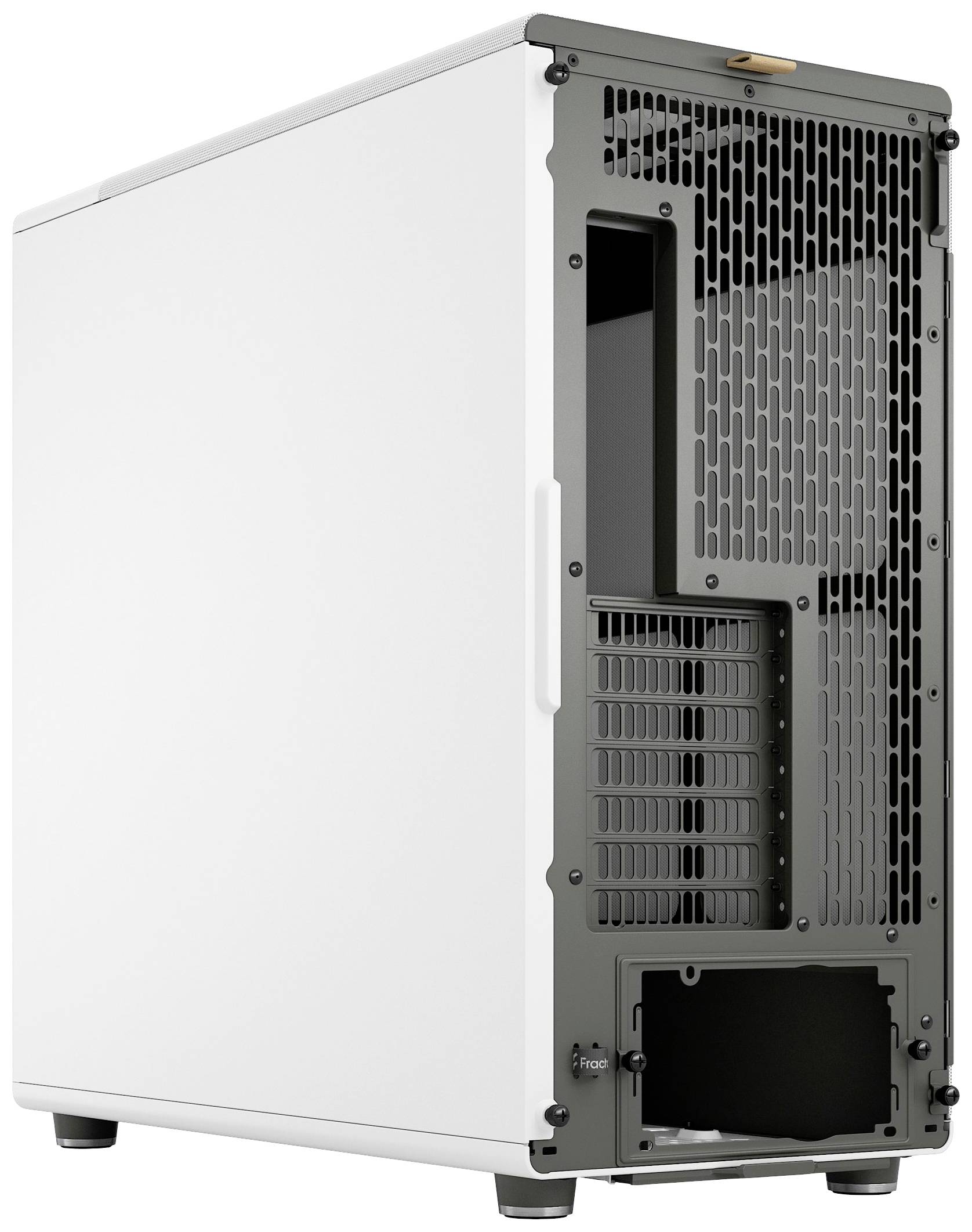 Weißes Computergehäuse von hinten, zeigt Lüftungsgitter und Steckplatzöffnungen, auf weißem Hintergrund.