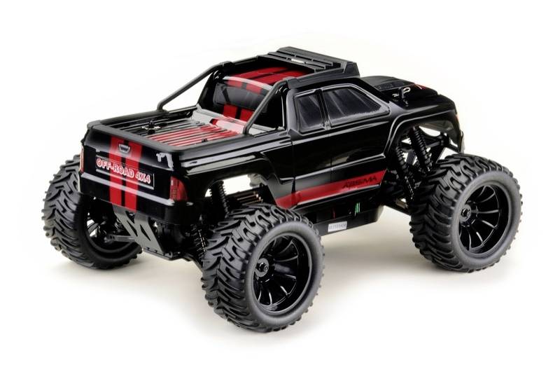 Spielzeug-RC-Truck in Schwarz und Rot mit großen Reifen, von hinten gesehen. Modellname 'Off-Road 4x4' auf der Rückseite.