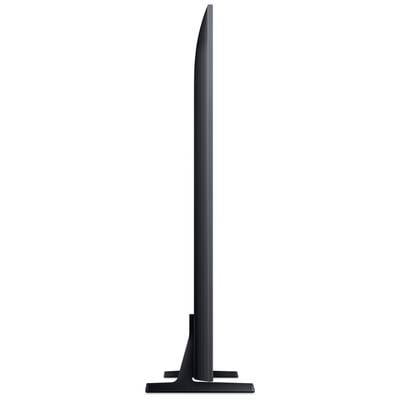 Seitenansicht eines ultraflachen Fernsehers auf einem schwarzen Standfuß, der das schlanke Design und die dünne Bauweise zeigt.