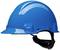 Ein blauer Schutzhelm, symbolisiert Arbeitssicherheit und Schutz am Arbeitsplatz.