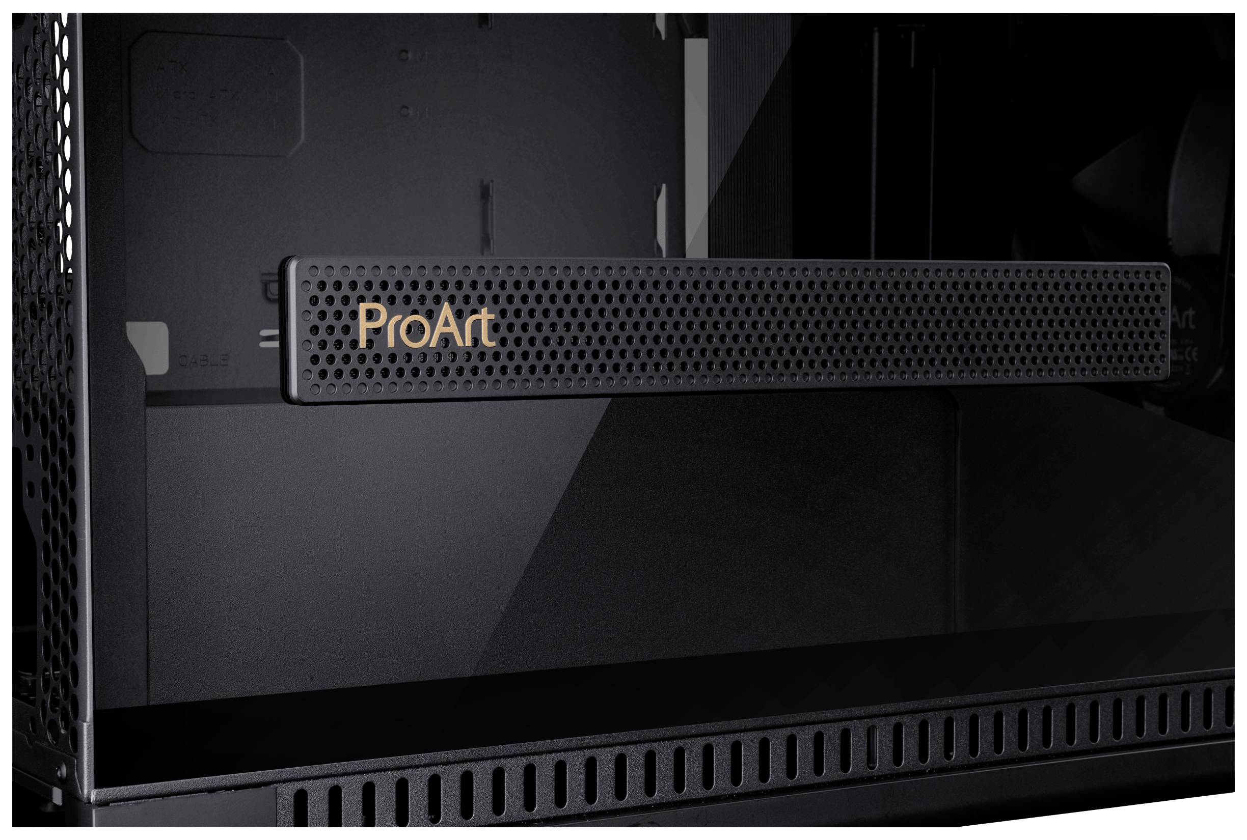 Ein Computergehäuse mit einer perforierten Frontplatte und dem Schriftzug 'ProArt'. Der Stil ist modern und minimalistisch.
