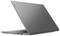 Grauer Laptop von hinten zu sehen, teilweise geöffnet, mit sichtbarem Lenovo-Logo auf der linken Ecke des Bildschirmdeckels.