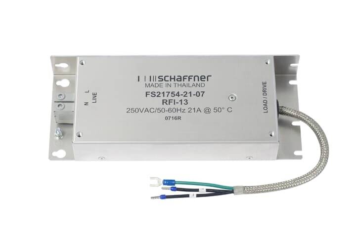 Entstörfilter von Schaffner mit der Aufschrift 'FS21754-21-07 RF1-13', Spannung 250VAC, Frequenz 50-60Hz, 21A bei 50°C.