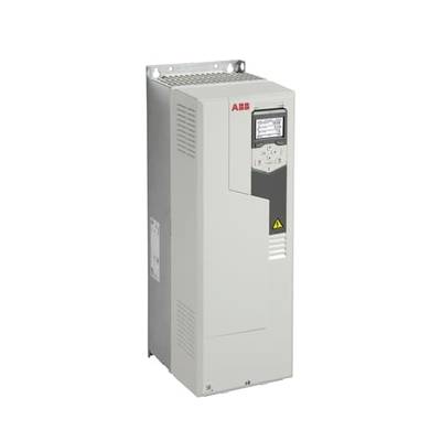 Ein Frequenzumrichter von ABB, graues Gehäuse mit Belüftungsschlitzen, LED-Display und Steuerknöpfen auf der Vorderseite.