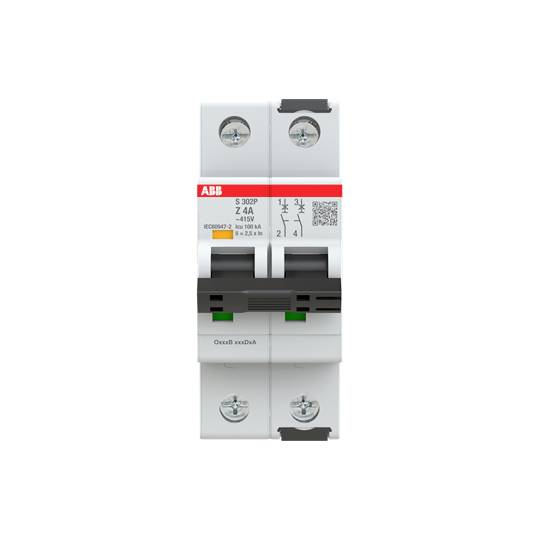 Ein weißer ABB-Leistungsschalter mit zwei Schaltern und technischen Spezifikationen aufgedruckt, wie '5 302P 2.40'.